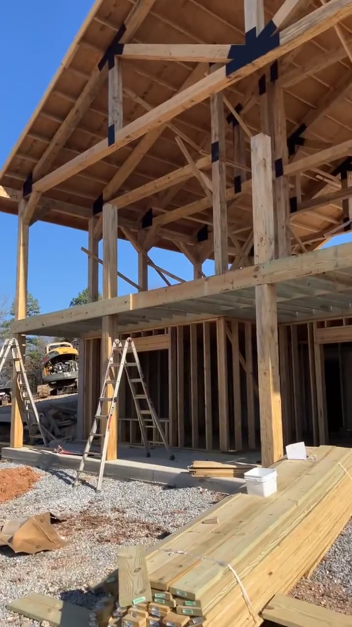 Video walkthrough of a timber frame build